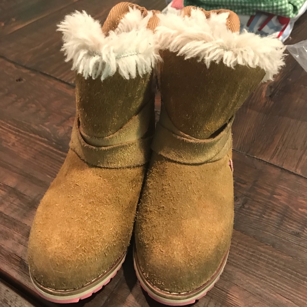 EMU shearling boots